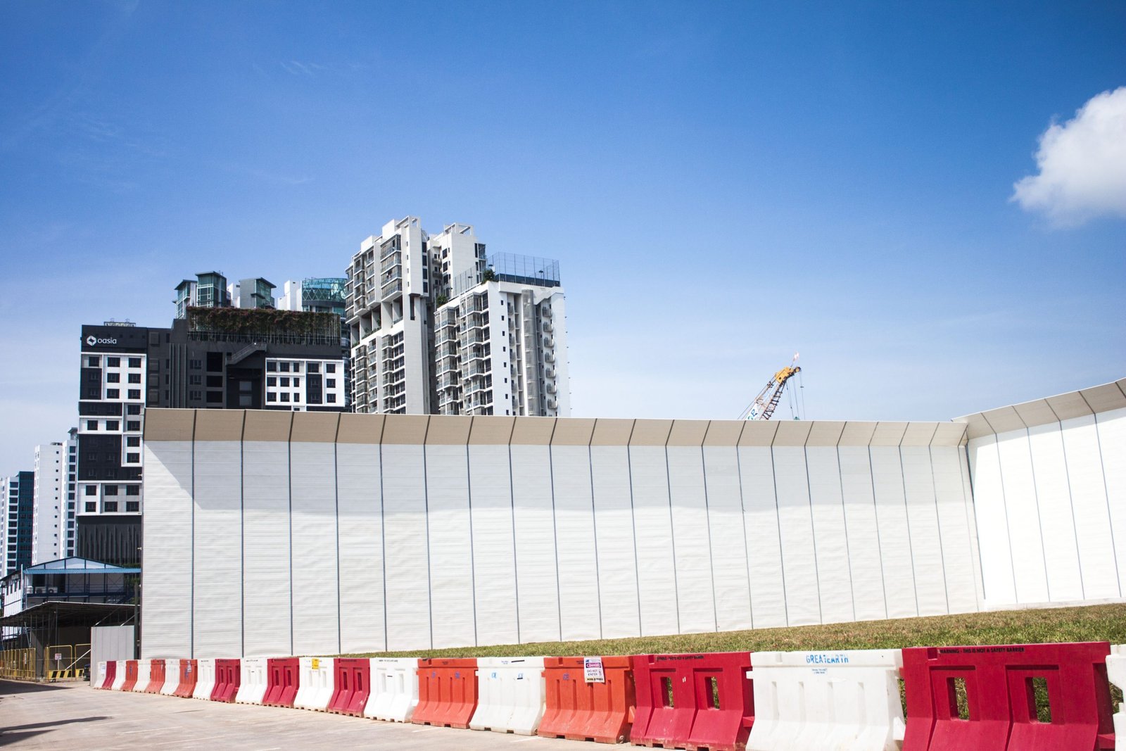 What Role Do Noise Barrier Sheets Play In Absorbing And Blocking