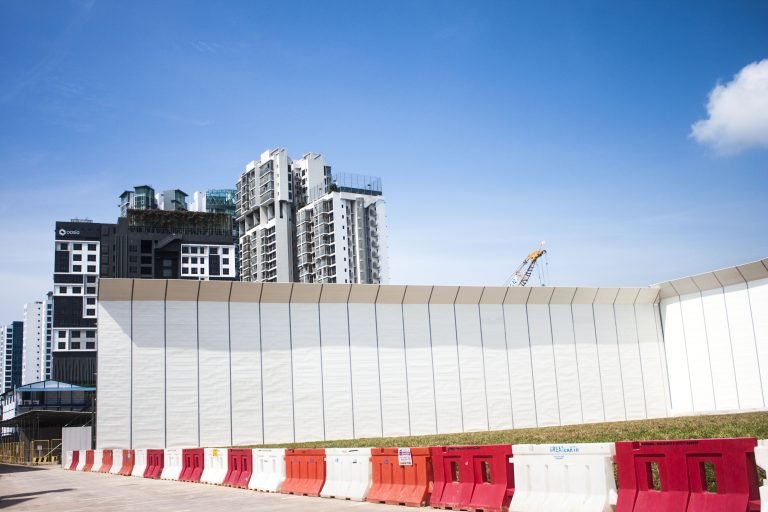 Noise Barrier Construction