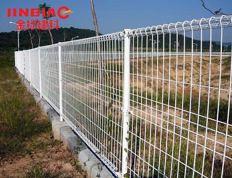 Fringe Benefits Provided by Mesh Fences