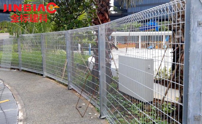 Uses of Wire Mesh Fences