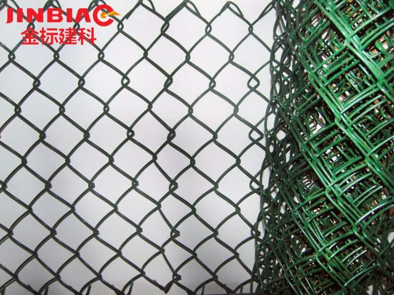 Wire mesh fence