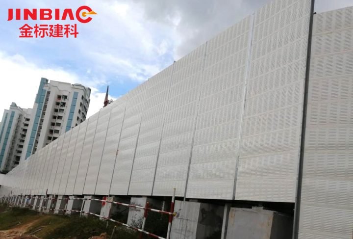 Standout Features of Noise Barrier Sheets