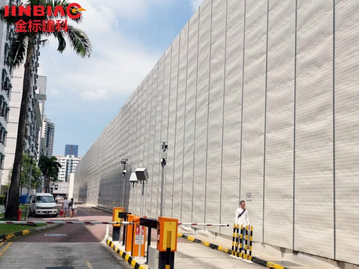 Using Noise Barriers in Outdoor Events