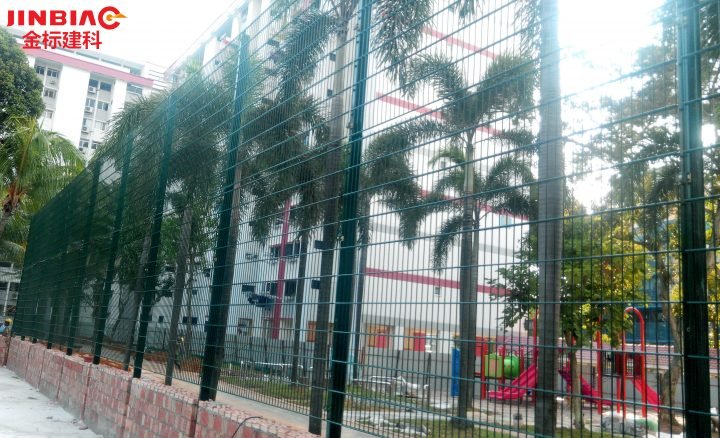 Areas that Benefit from Metal Mesh Fencing