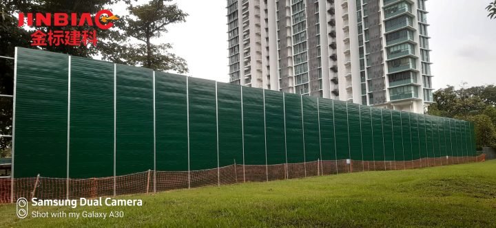 HOW ARE NOISE BARRIERS CONSTRUCTED IN SINGAPORE